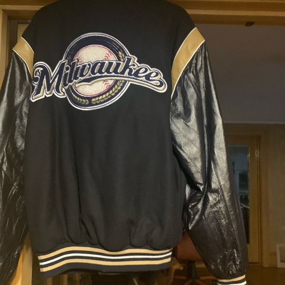 Jacket - Picture 2 of 5